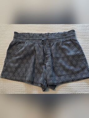 A New Dat Women's Blue Geometric Drawstring Shorts, Size XL
